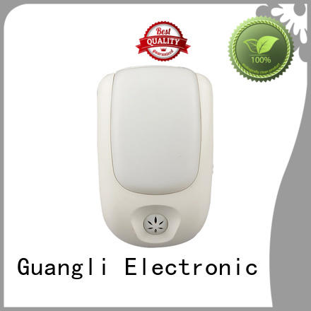 Guangli compact size auto sensor led night light for living room