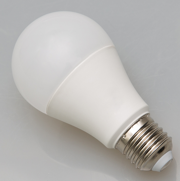 A60/A19 E26 standard bulb high CRI and lumens frosted plastic finish LED bulb